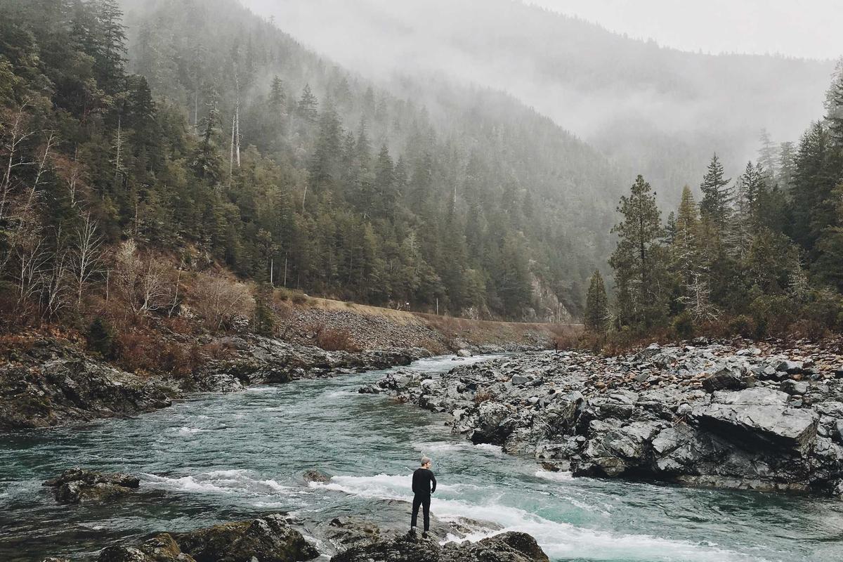 Thrifting Gadget dI Jatinegara Dapat HP-Kamera, Harganya Bikin Kaget